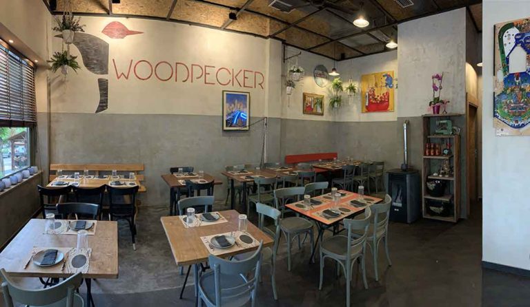 Woodpecker Burger & Steak: Το ολόφρεσκο μπεργκεράδικο της Νέας Πεντέλης