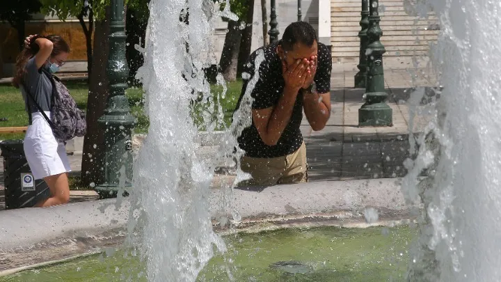 Πολύ υψηλές θερμοκρασίες από αύριο – Σε ποιες περιοχές ο υδράργυρος θα ξεπεράσει τους 40 βαθμούς