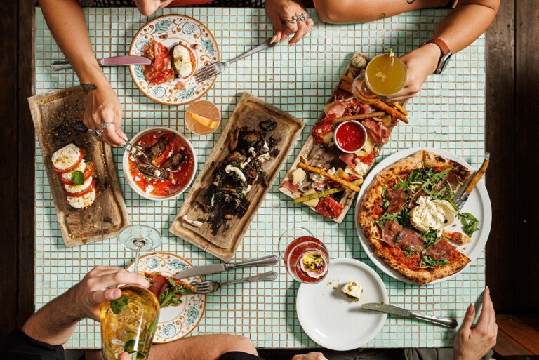 Giardino di Gati: Τα καλύτερα Spritz με την αύρα της Ιταλικής υπαίθρου, στον υπέροχο κήπο που δημιούργησε το Vittoria Gati